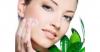 Hvordan at slippe af med acne ved hjælp laurbærblad