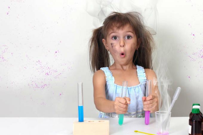 De vil blive chokeret: 3 spændende eksperimenter for børn