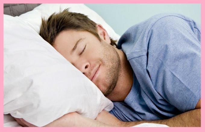 Lyd søvn fylder styrke og opbygger kroppen arbejde