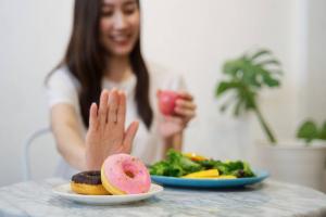 Kulhydrat afhængighed: hvad der vil ske med kroppen, når at stoppe med at spise slik
