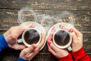 For kaffeelskere: 5 måder at reducere kalorieindholdet i din kaffe på