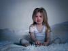 Natteangst hos børn: er de farlige og hvordan man hjælper et barn