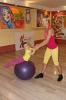 Rullende bolde: 7 Fitball-øvelser til børn