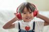Dr. Komarovsky fortalte, hvordan man vælger sikre hovedtelefoner til et barn