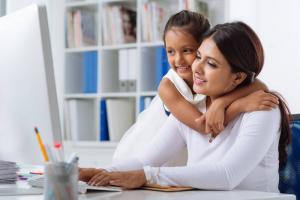 Arbejde efter dekretet: hvordan man håndtere frygt hver mor