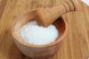 Læger giver 4 grunde til, at du skal spise mere salt