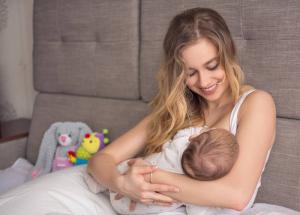 Sådan sparer familien, som har et lille barn: 7 tips til unge mødre